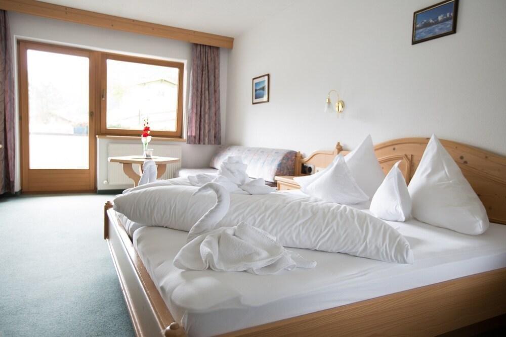 Hotel Hoehlenstein 图克斯 外观 照片